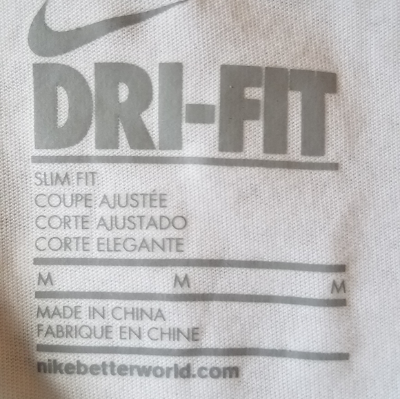 Nike sz M women's tee - Picture 4 of 4